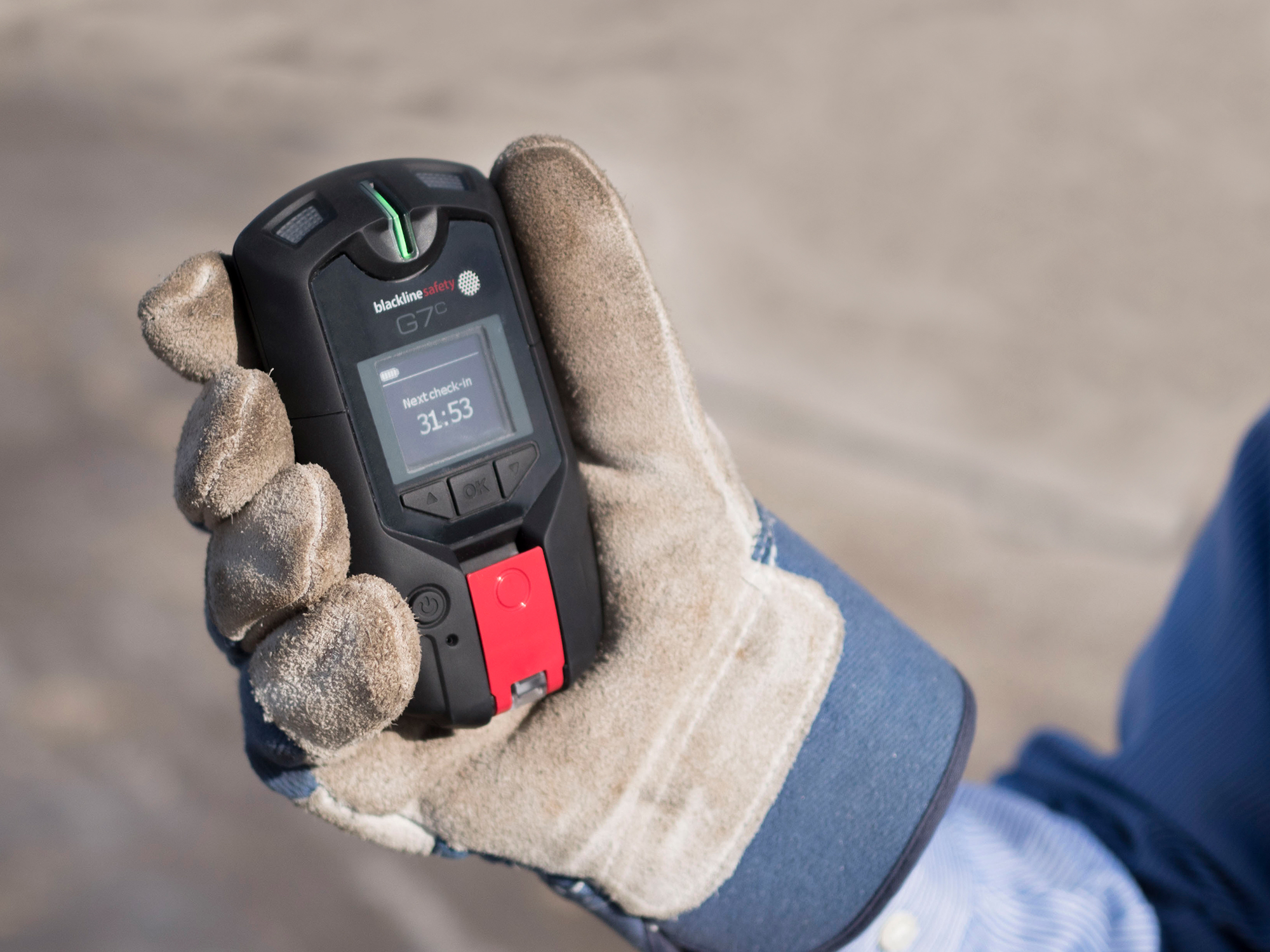 Eight Things to Look For in a Lone Worker Safety Device
